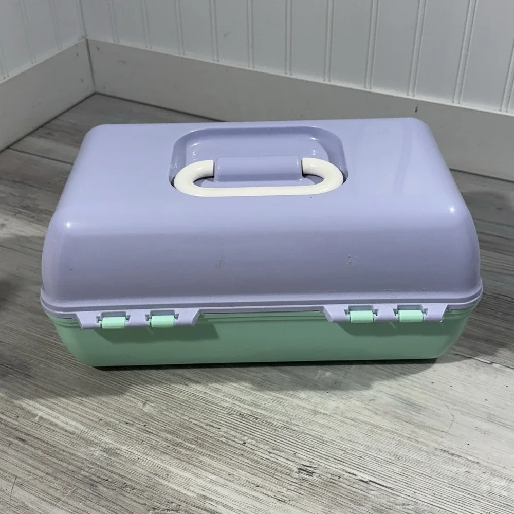 Vintage Caboodles Lavender & Mint Green Makeup Carrying Case